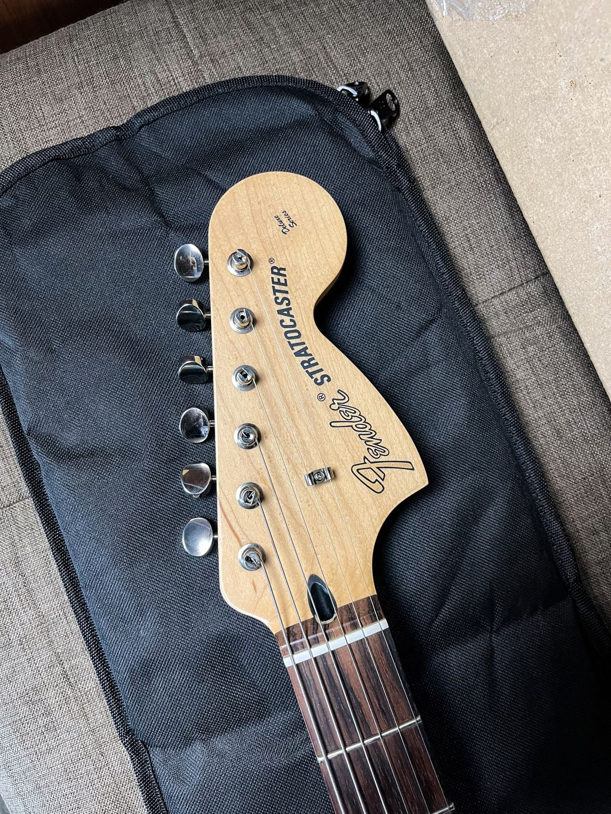 Fender stratocaster signature tom delonge