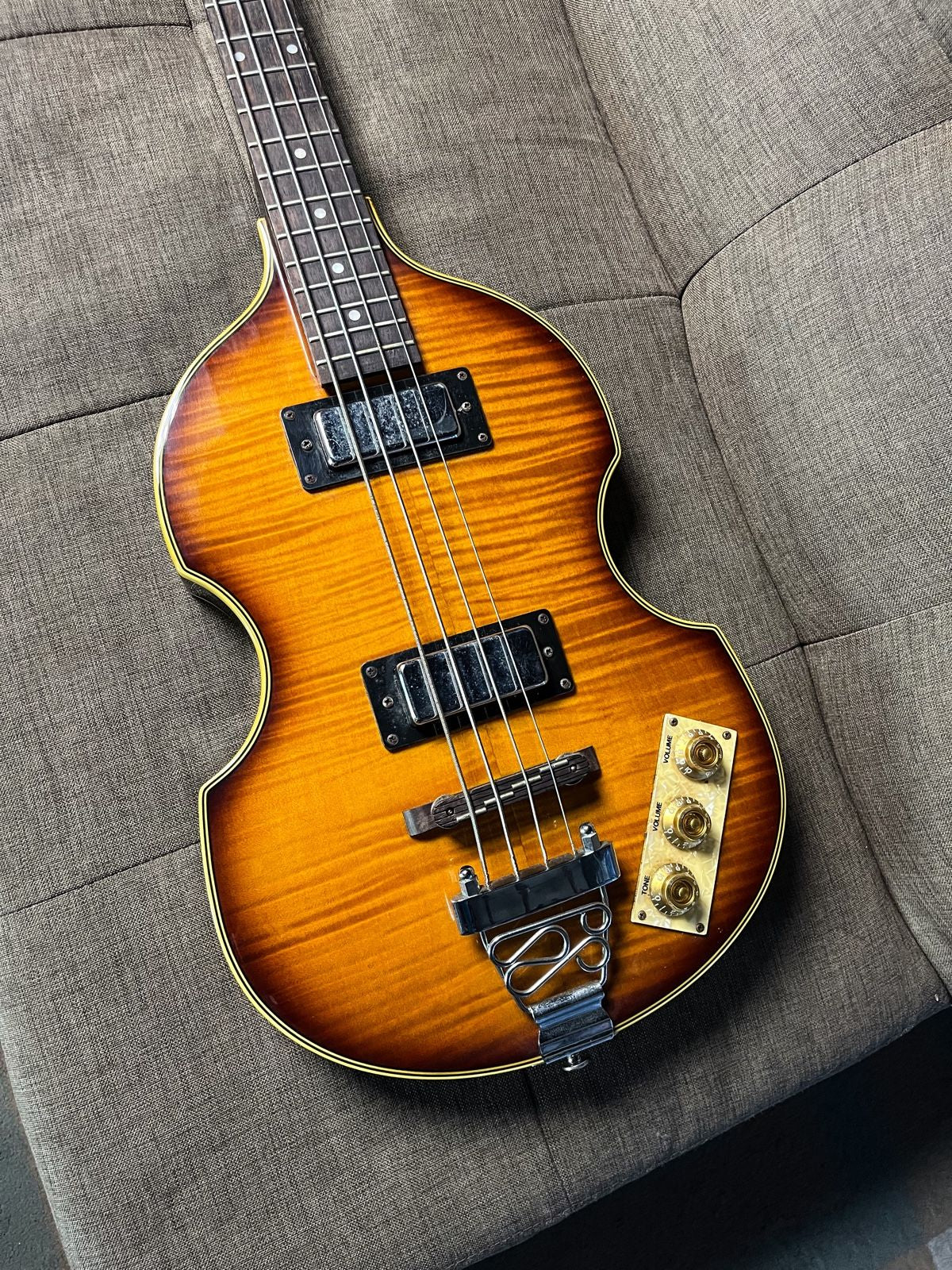 Epiphone bass viola made in korea