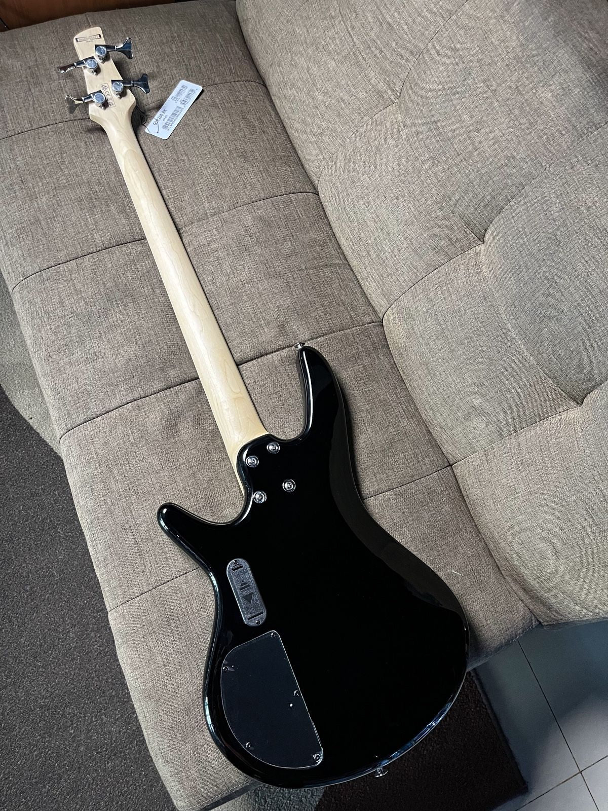 IBANEZ GSR200-BK 4-STRING ELECTRIC BASS GUITAR, BLACK
