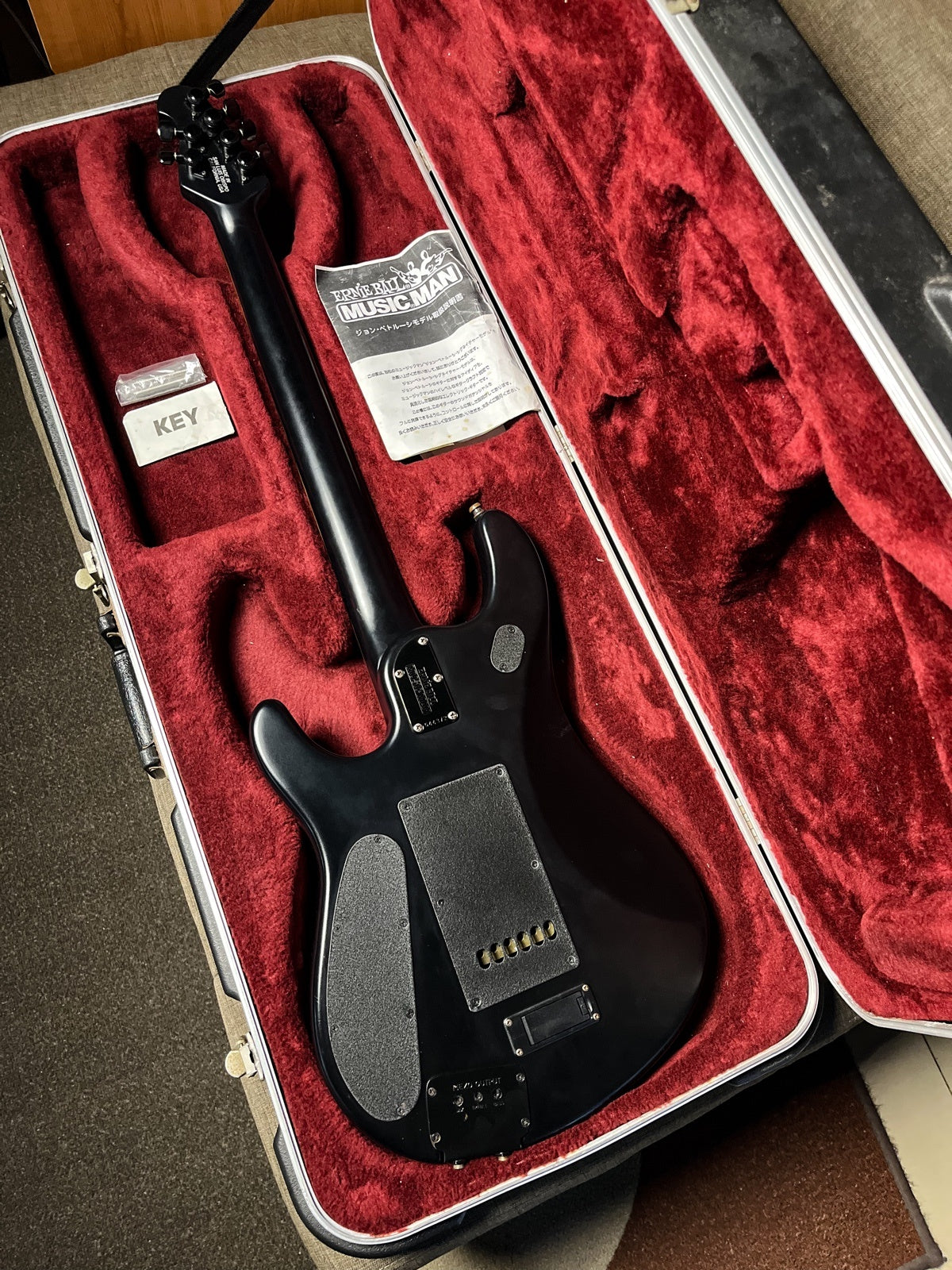 Musicman jp6 stealth black