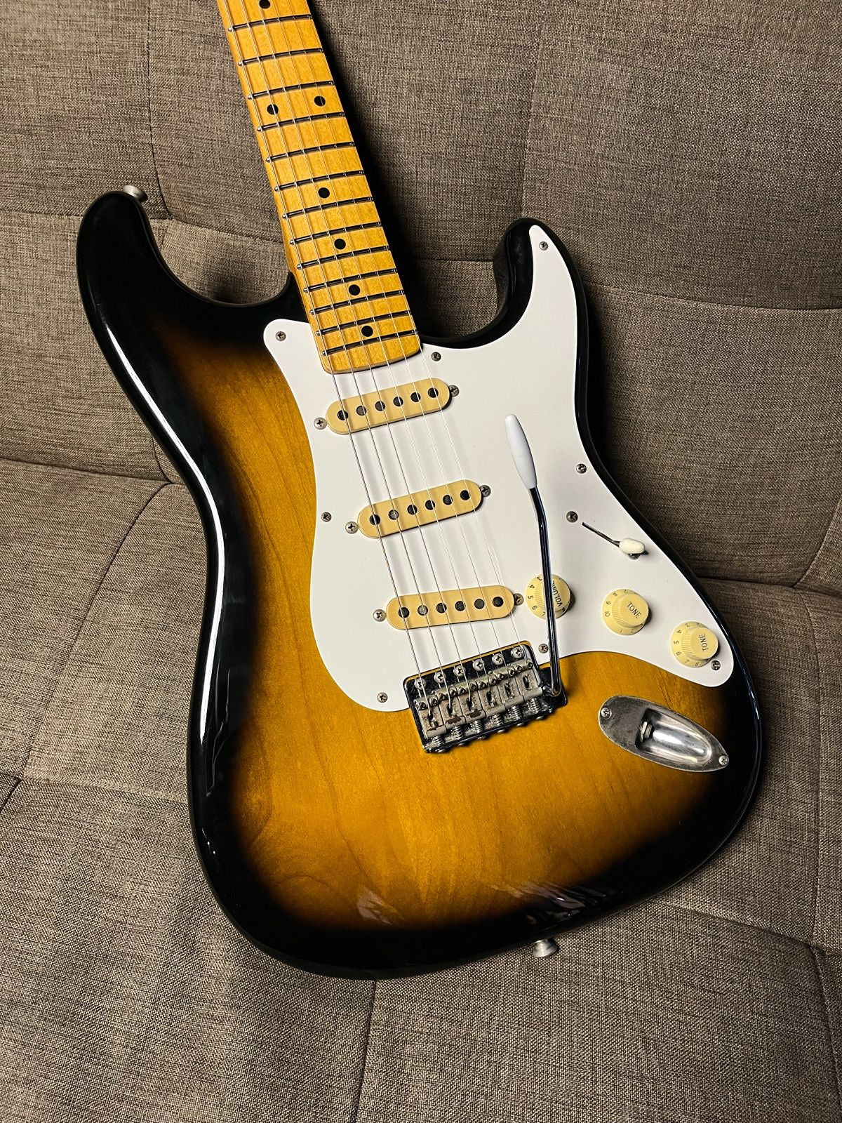 Fender stratocaster classic 50s Japan amstrad pickup