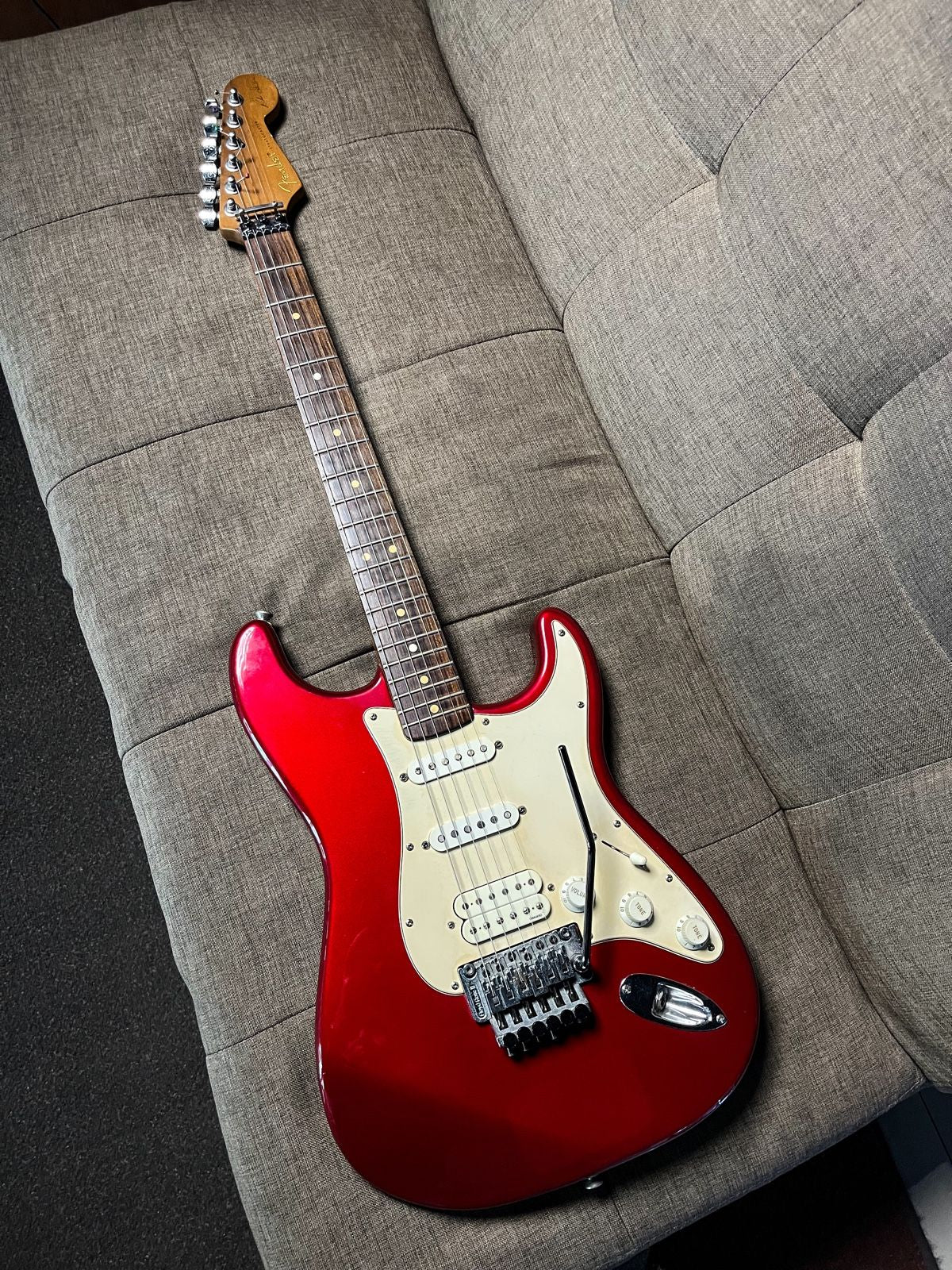 Fender stratocaster richie sambora crimson red metallic