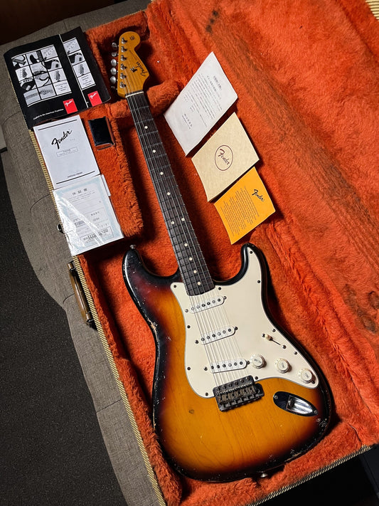Fender stratocaster avri 62 50th anniversary relic