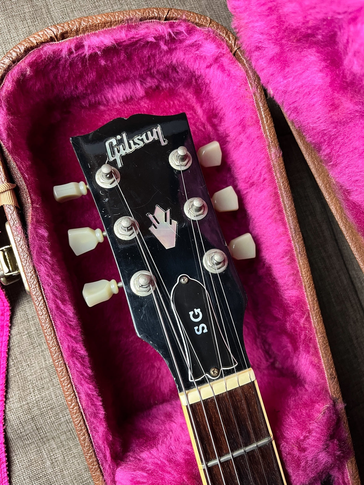 Gibson SG standard Limited Edition Maestro Bigsby 1999