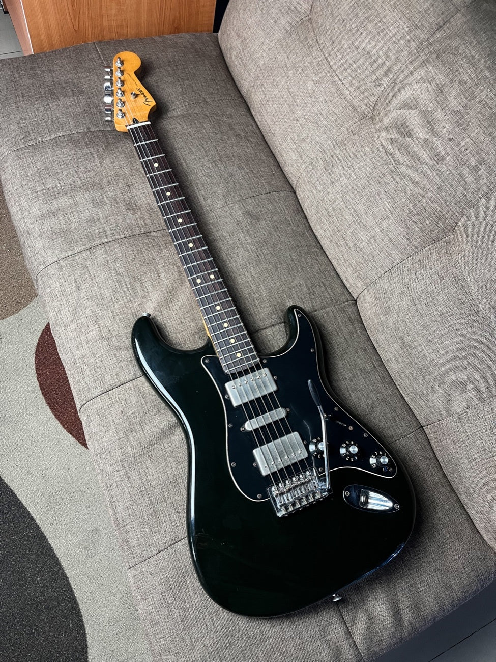 Fender stratocaster blacktop hsh