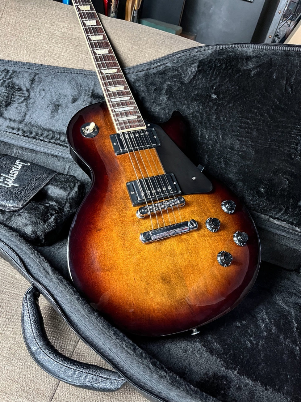 Gibson Lespaul Studio 2025
