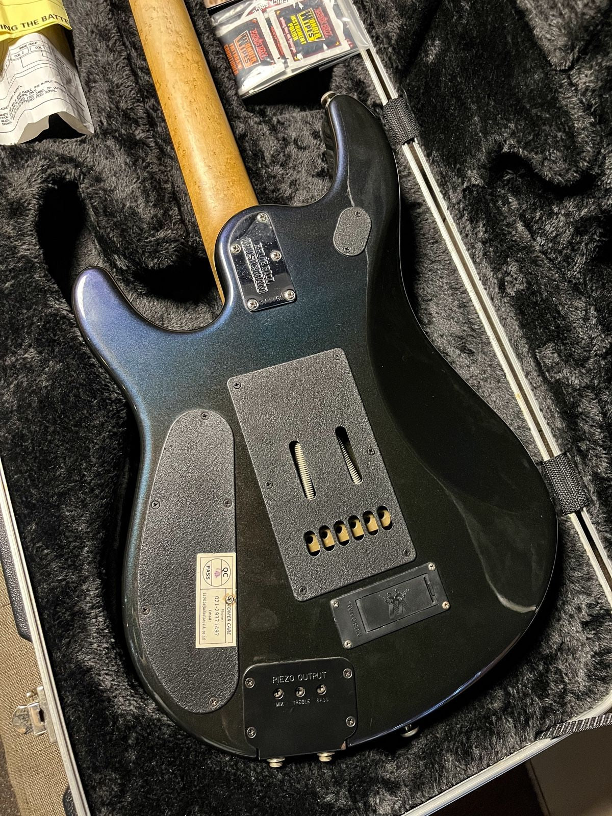 Musicman JP6 Mystic Dream