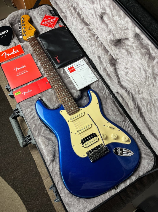 Fender Stratocaster American Ultra HSS Cobra Blue