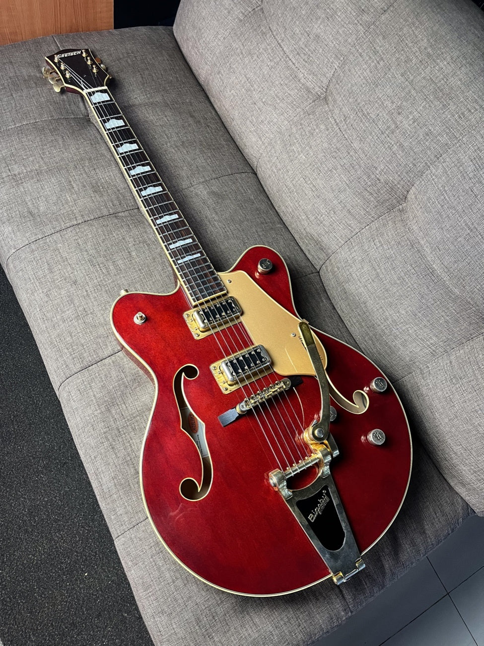 Gretsch g5422tg walnut stain