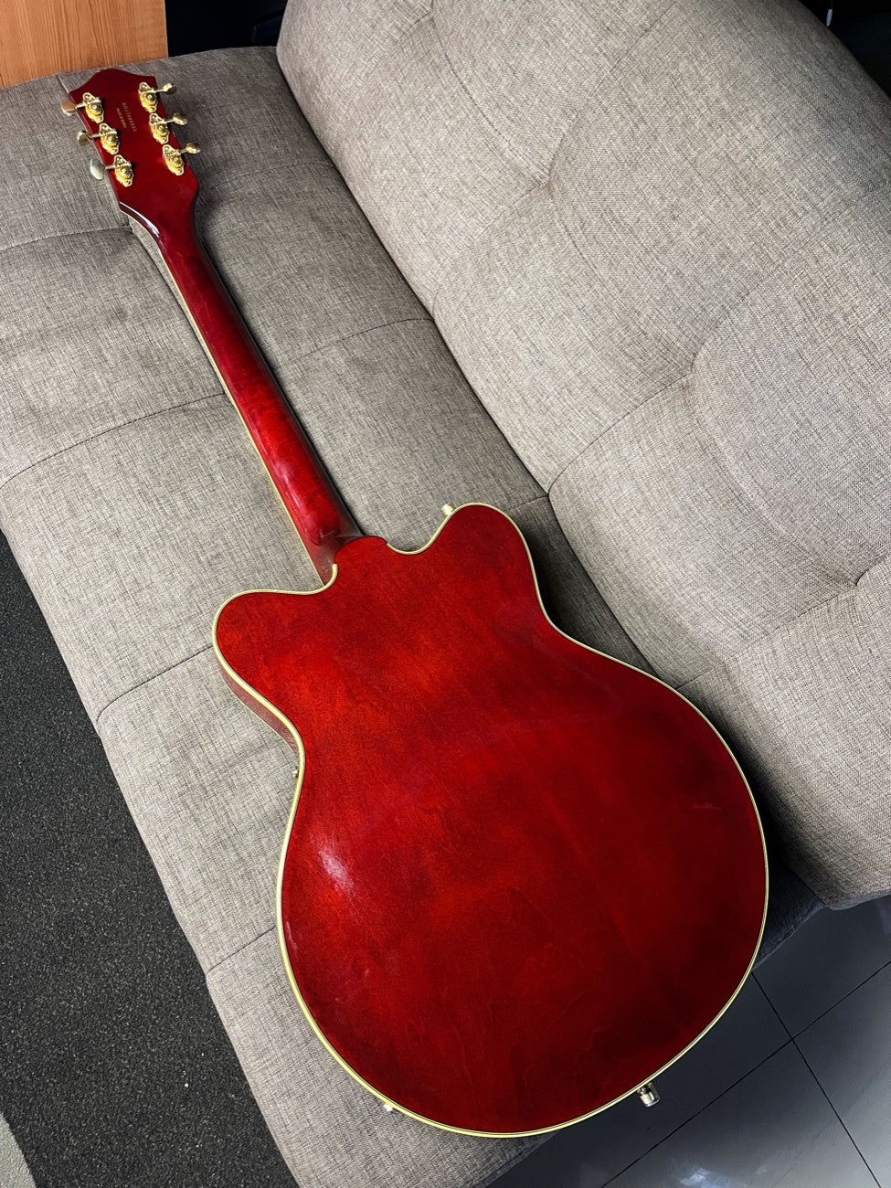 Gretsch g5422tg walnut stain