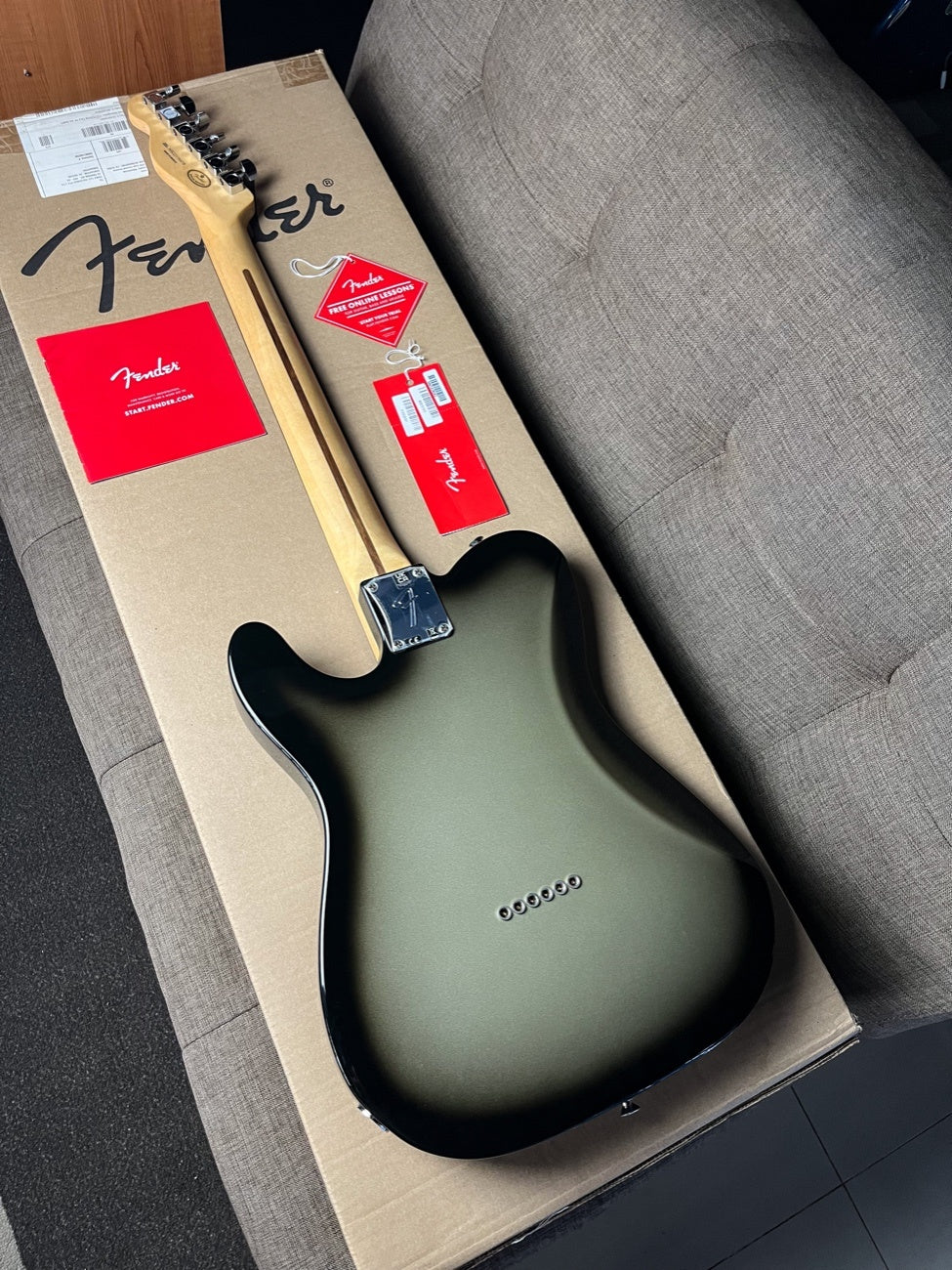Fender telecaster player series HH