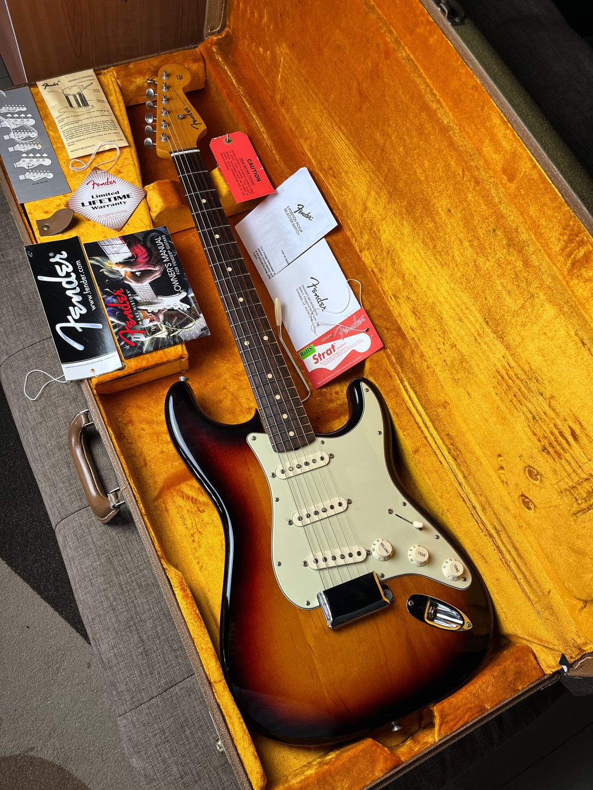 Fender stratocaster american vintage reissue avri 62