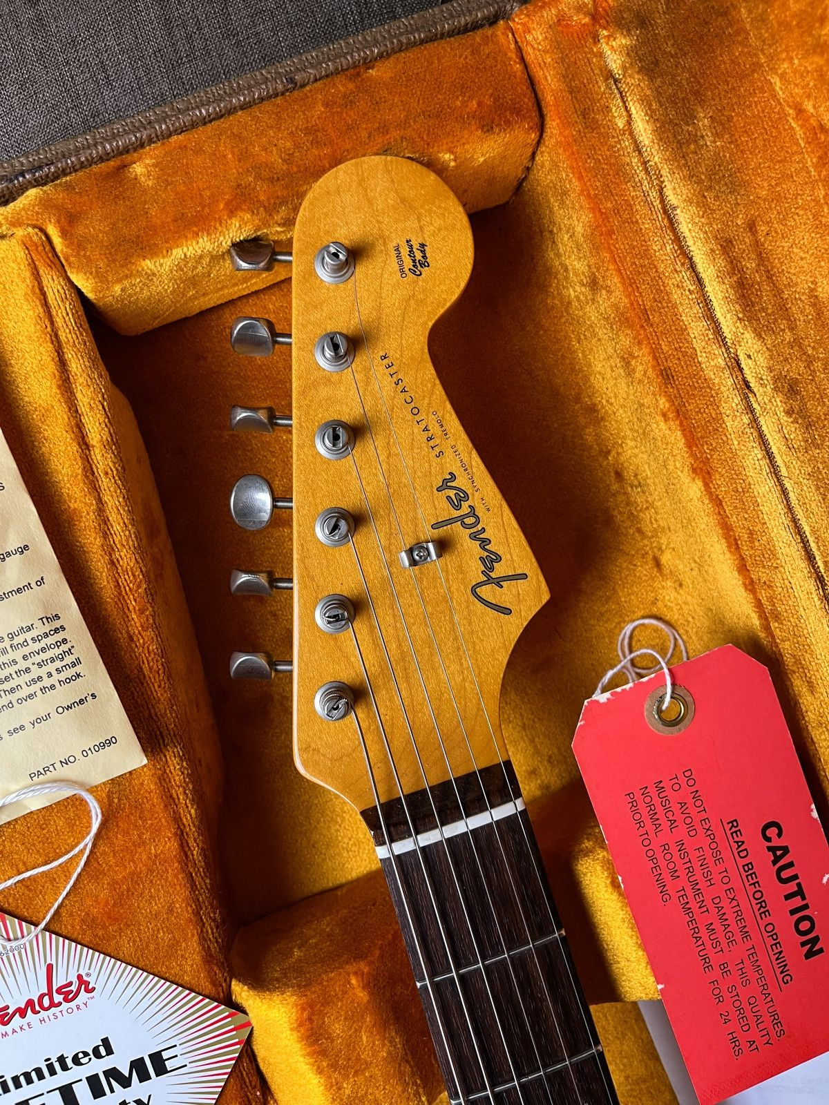 Fender stratocaster american vintage reissue avri 62