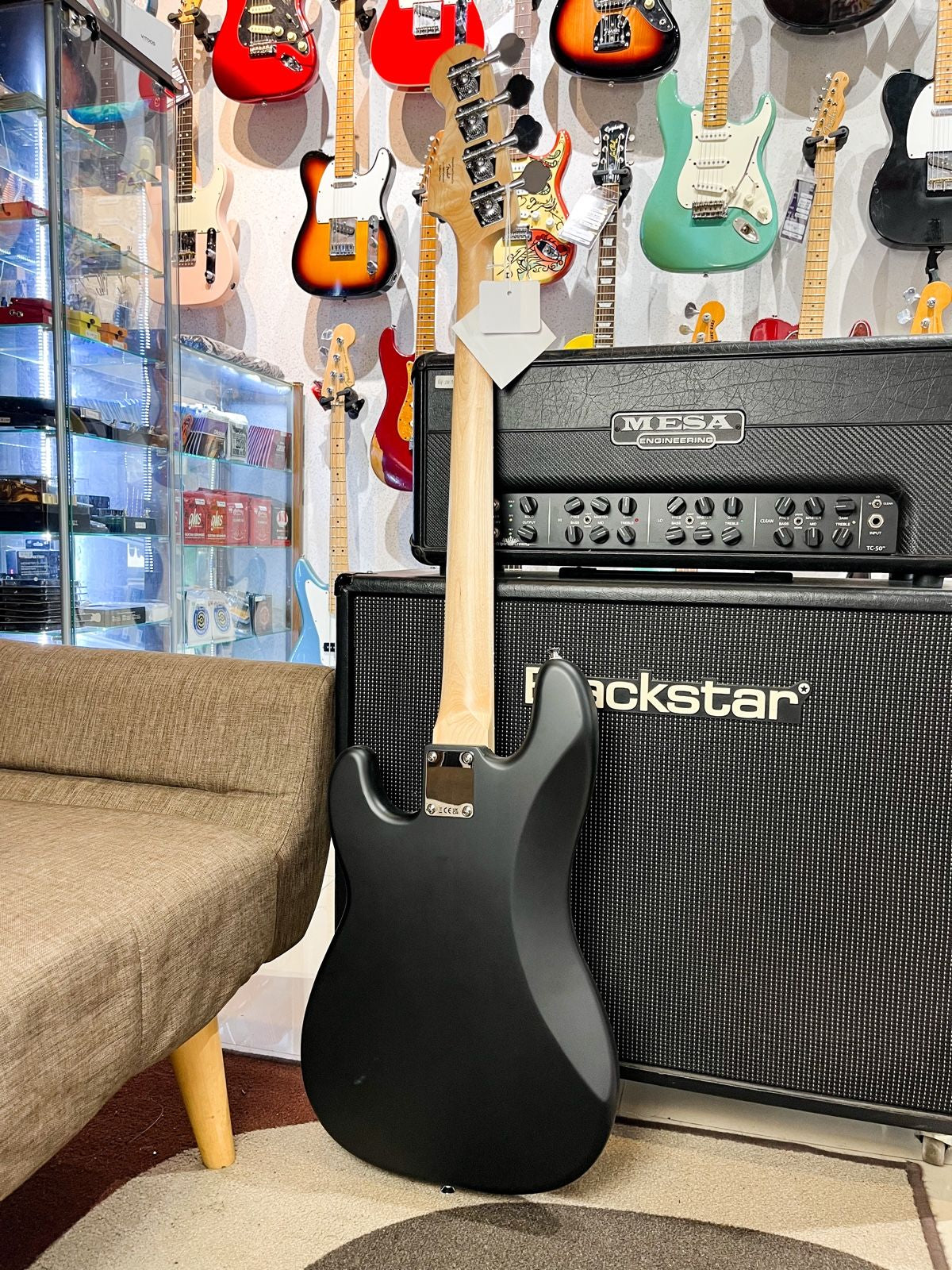 Squier Debut Series Precision Bass Guitar, Laurel FB, Black