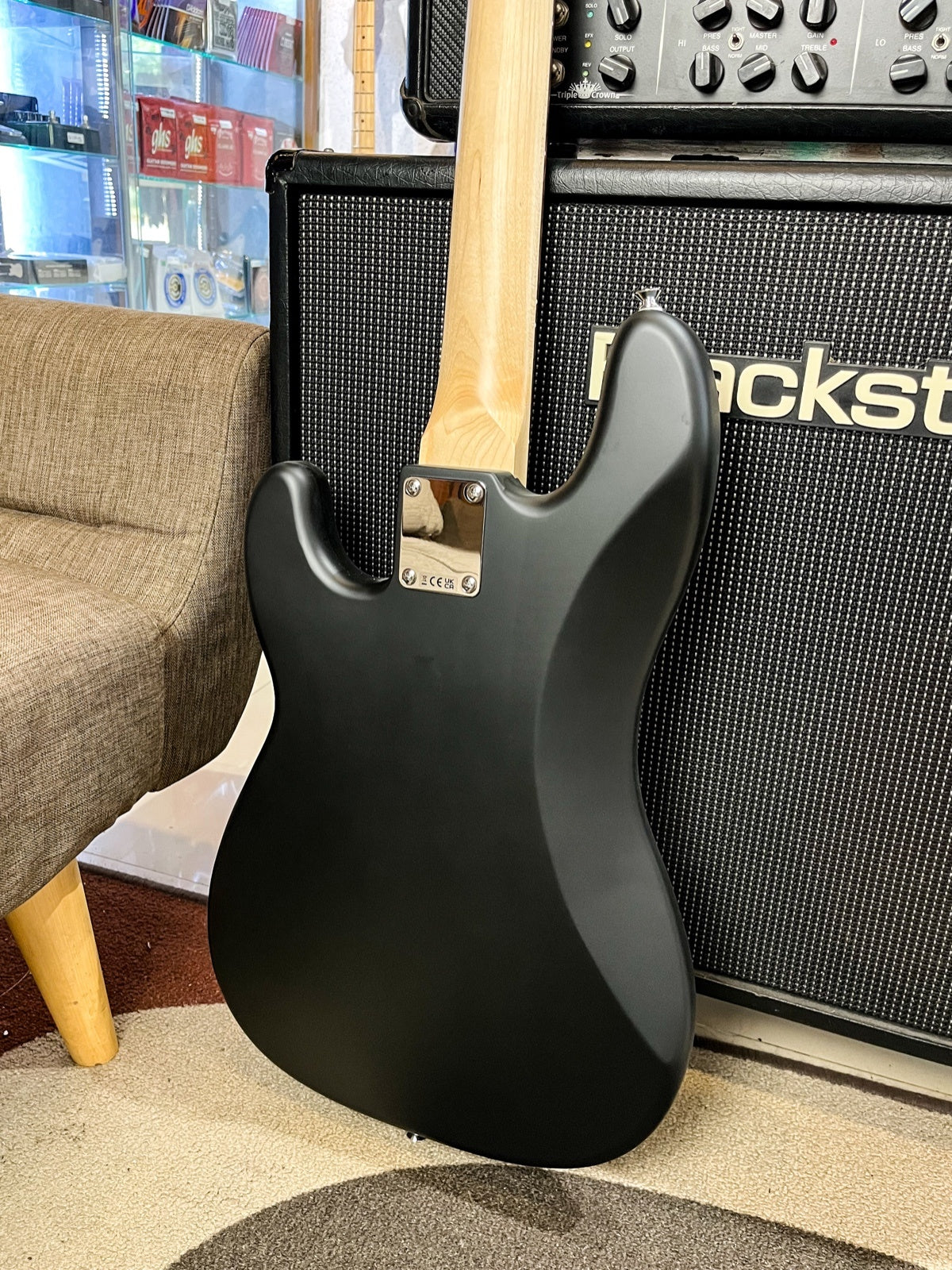 Squier Debut Series Precision Bass Guitar, Laurel FB, Black