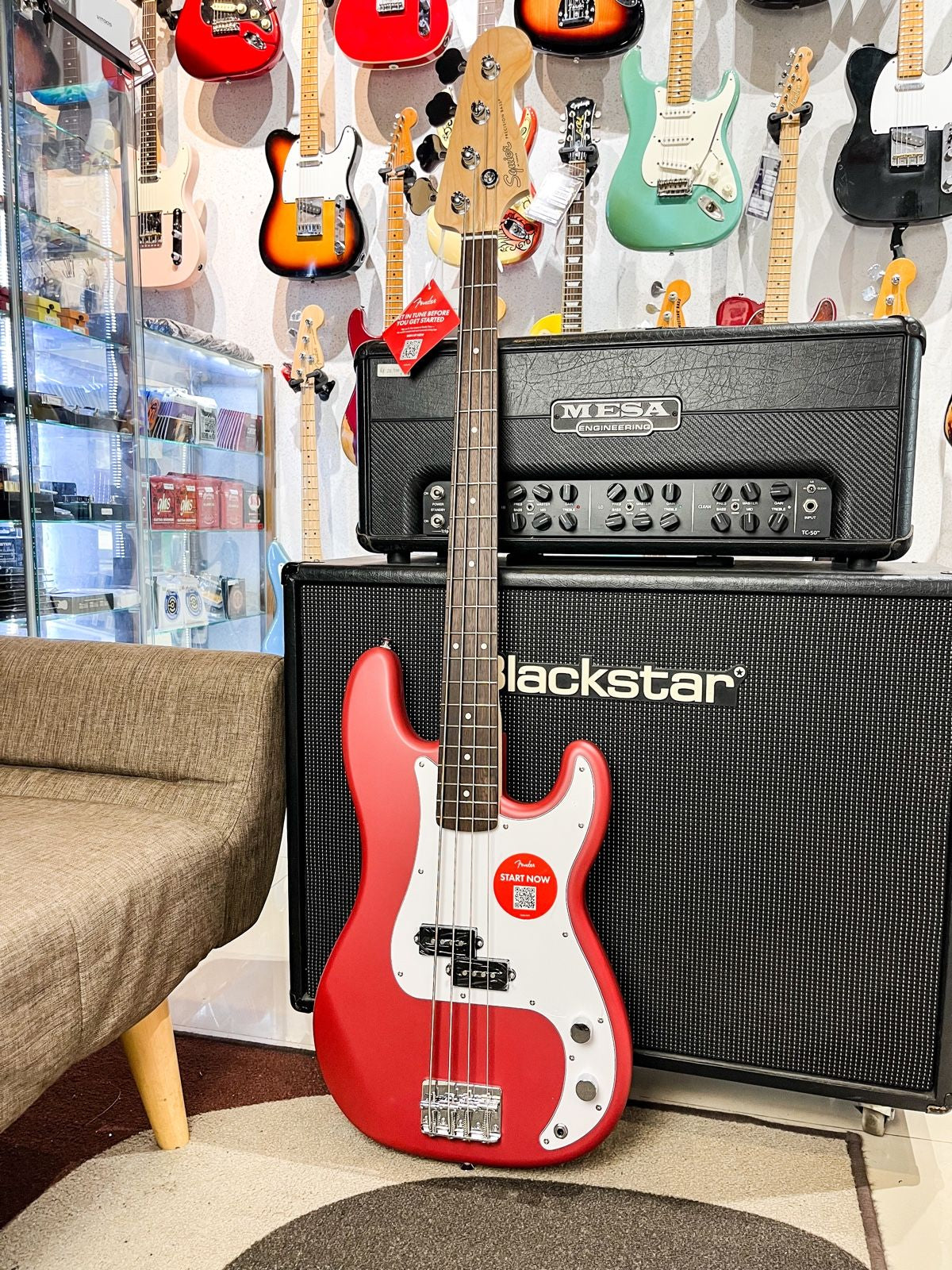 Squier Debut Series Precision Bass Guitar, Laurel FB, Dakota Red
