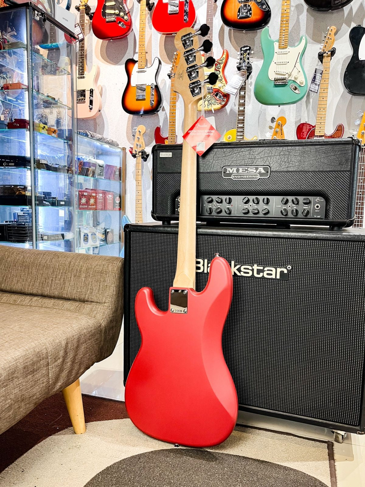 Squier Debut Series Precision Bass Guitar, Laurel FB, Dakota Red