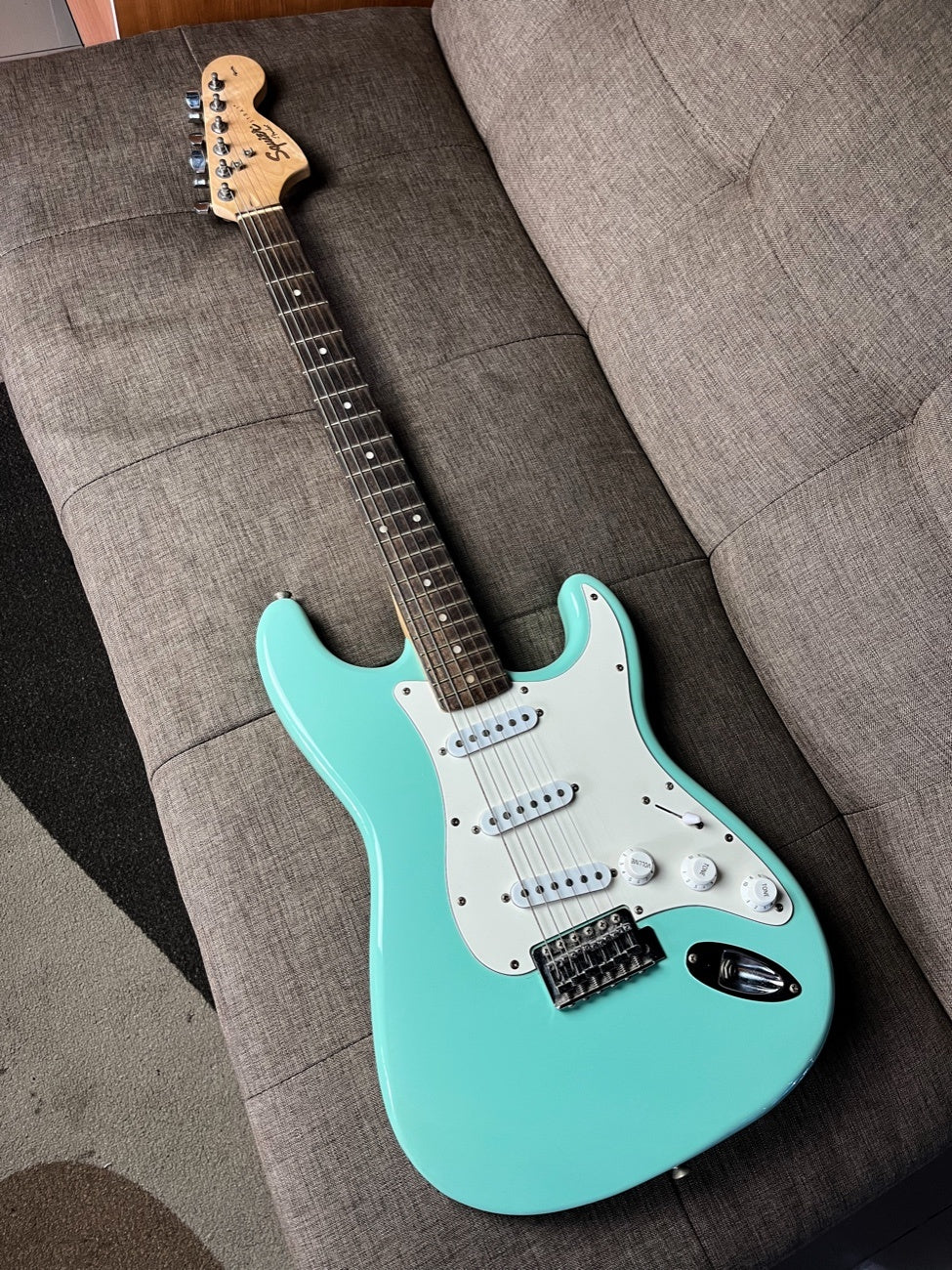 Squier stratocaster affinity surf green