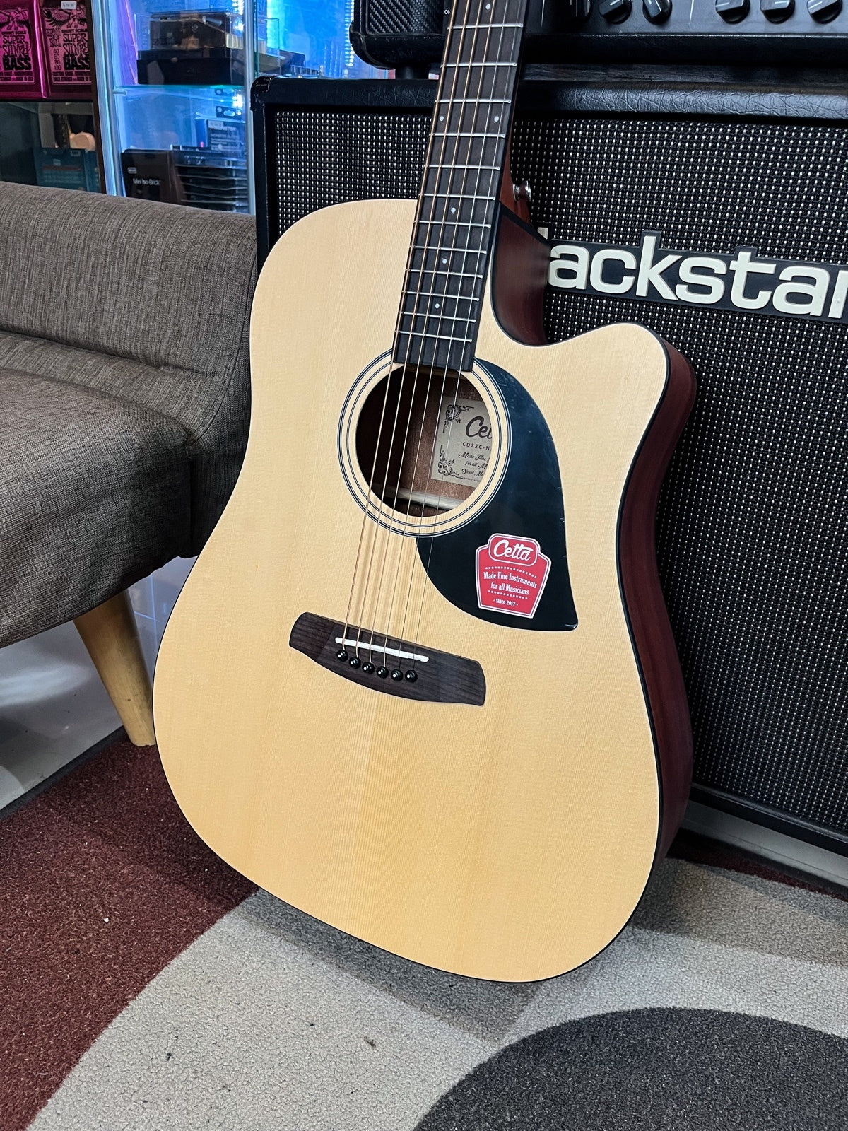 Gitar Akustik Cetta CD22C