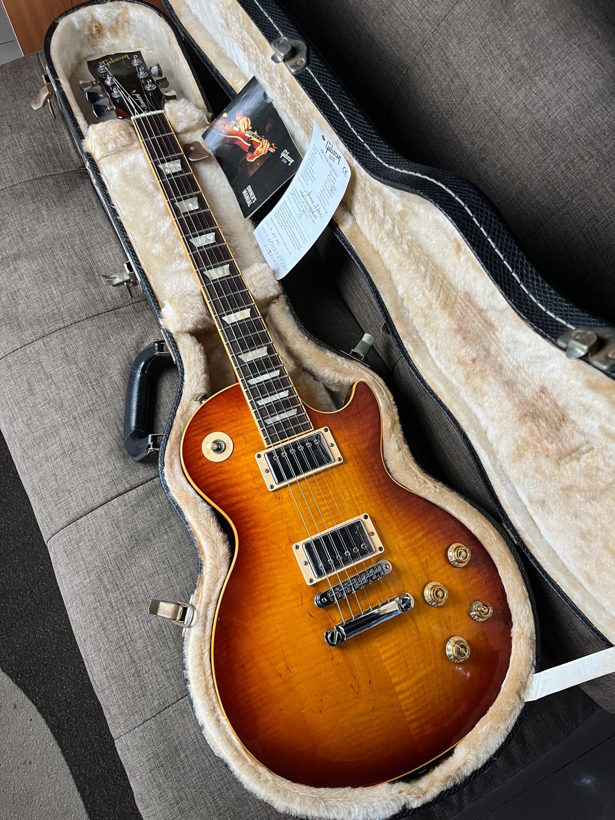 Gibson lespaul standard plus