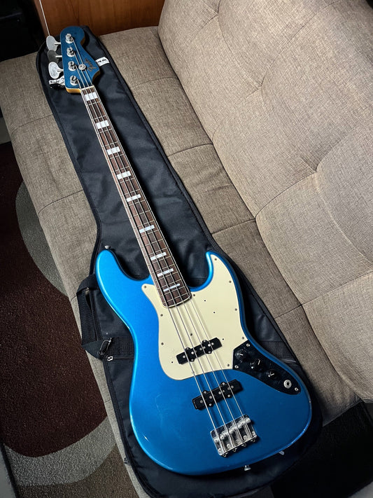 Fender Jazz Bass Traditional II Late 60s Lake Placid Blue Japan