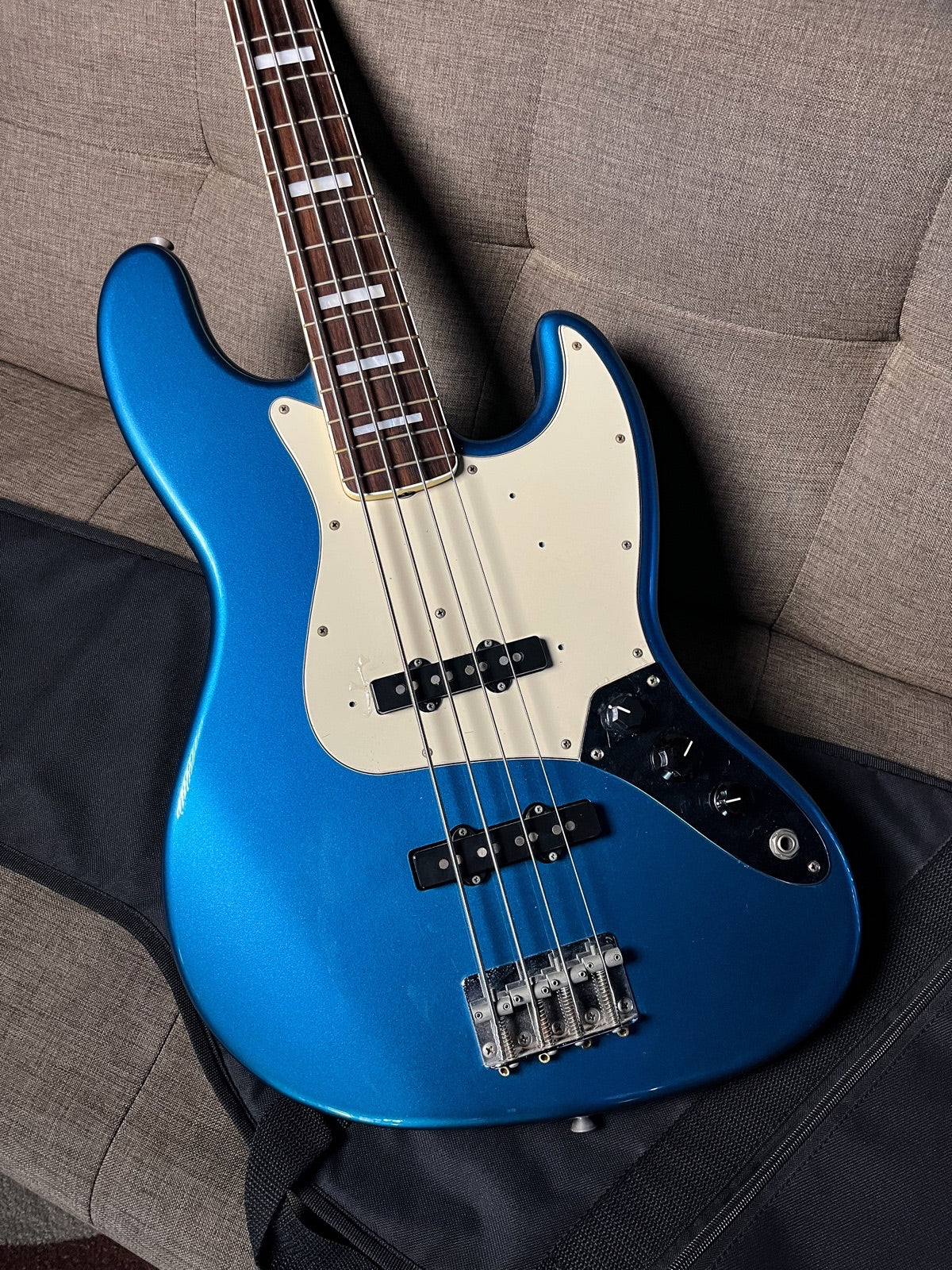 Fender Jazz Bass Traditional II Late 60s Lake Placid Blue Japan