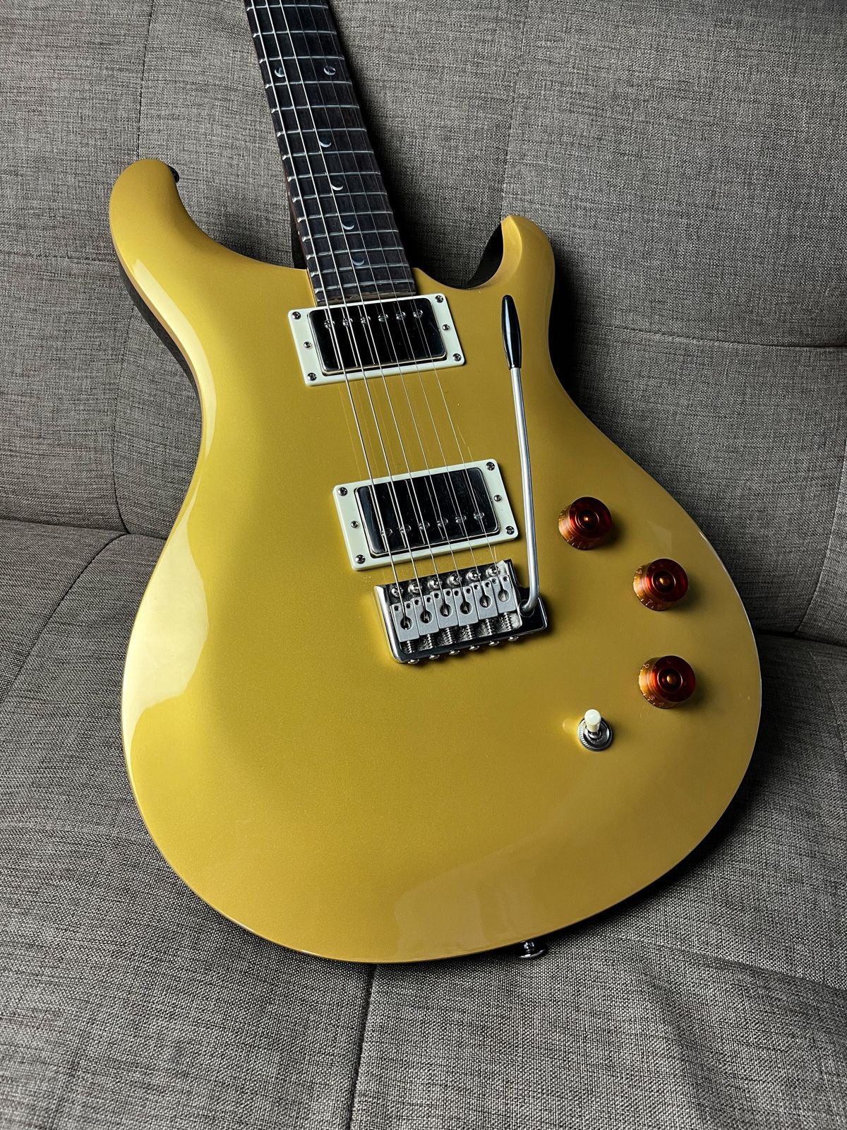 PRS SE DGT GOLD TOP