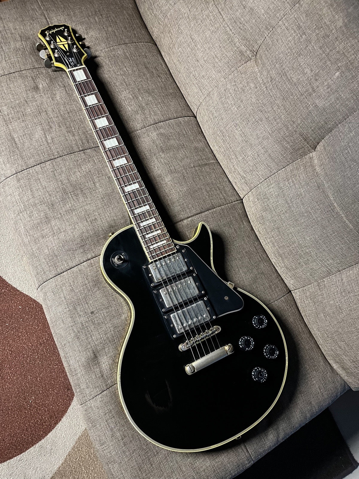 Epiphone lespaul custom 3 pickups