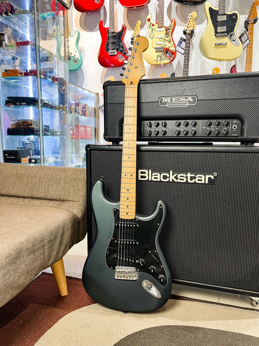 Fender Stratocaster Standard FSR Gun Metallic 2004