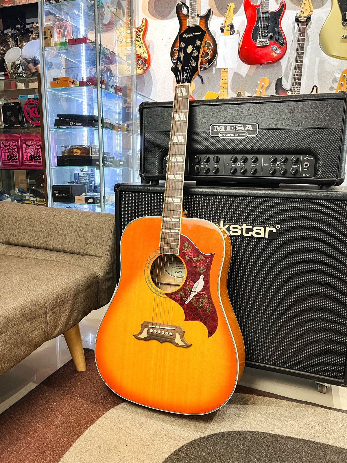 Epiphone Dove Studio