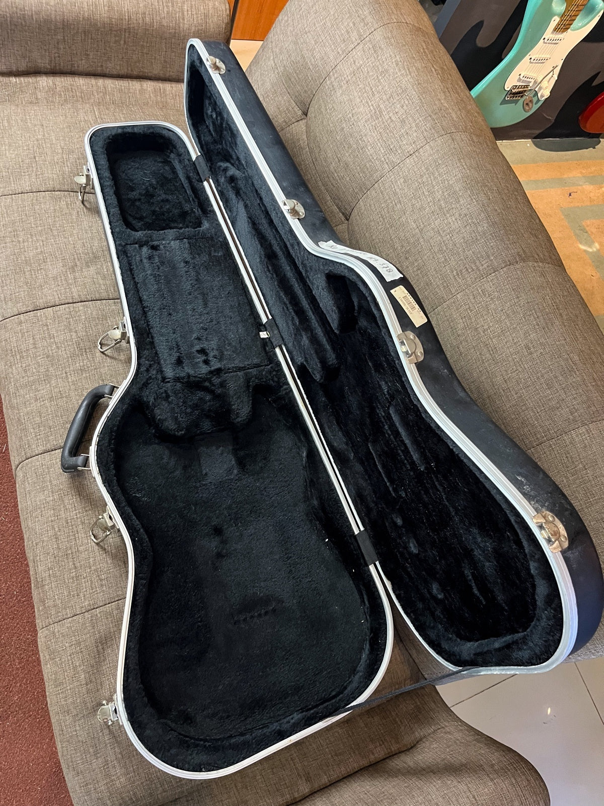 Hardcase fender telecaster/stratocaster