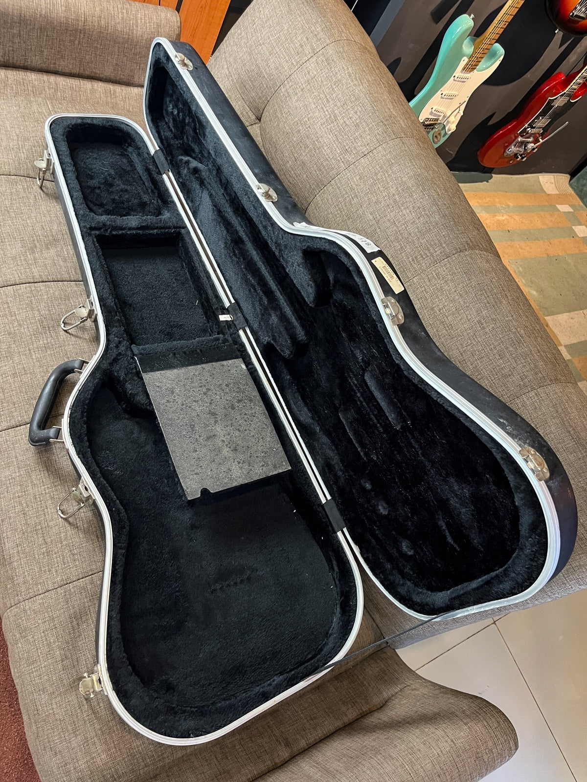 Hardcase fender telecaster/stratocaster