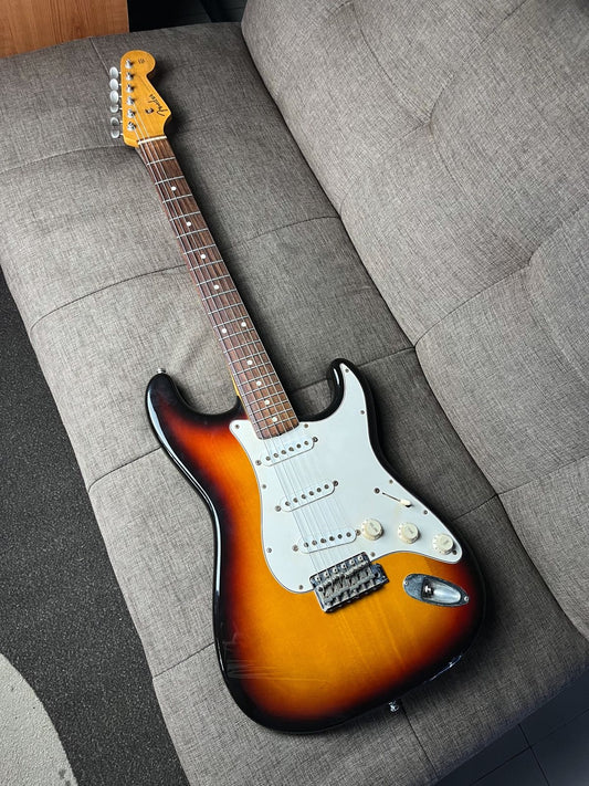 Fender stratocaster st62 tx sunburst