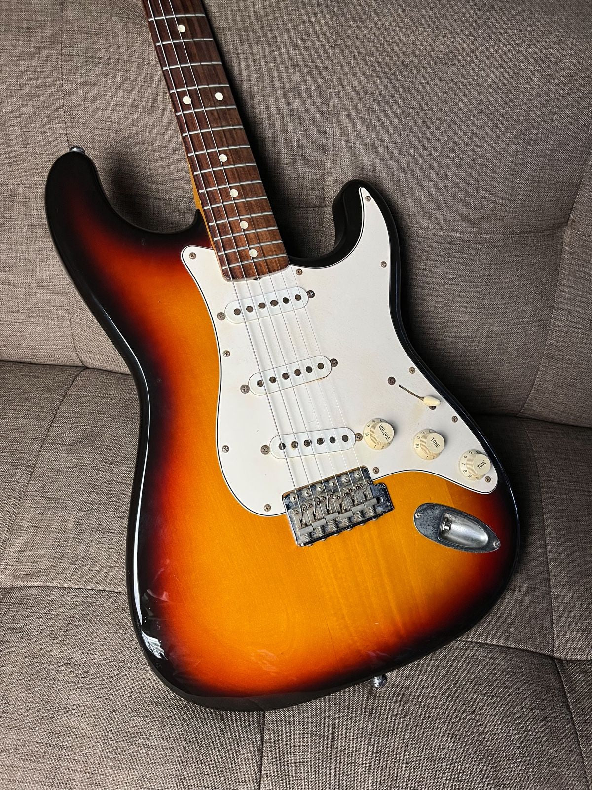 Fender stratocaster st62 tx sunburst