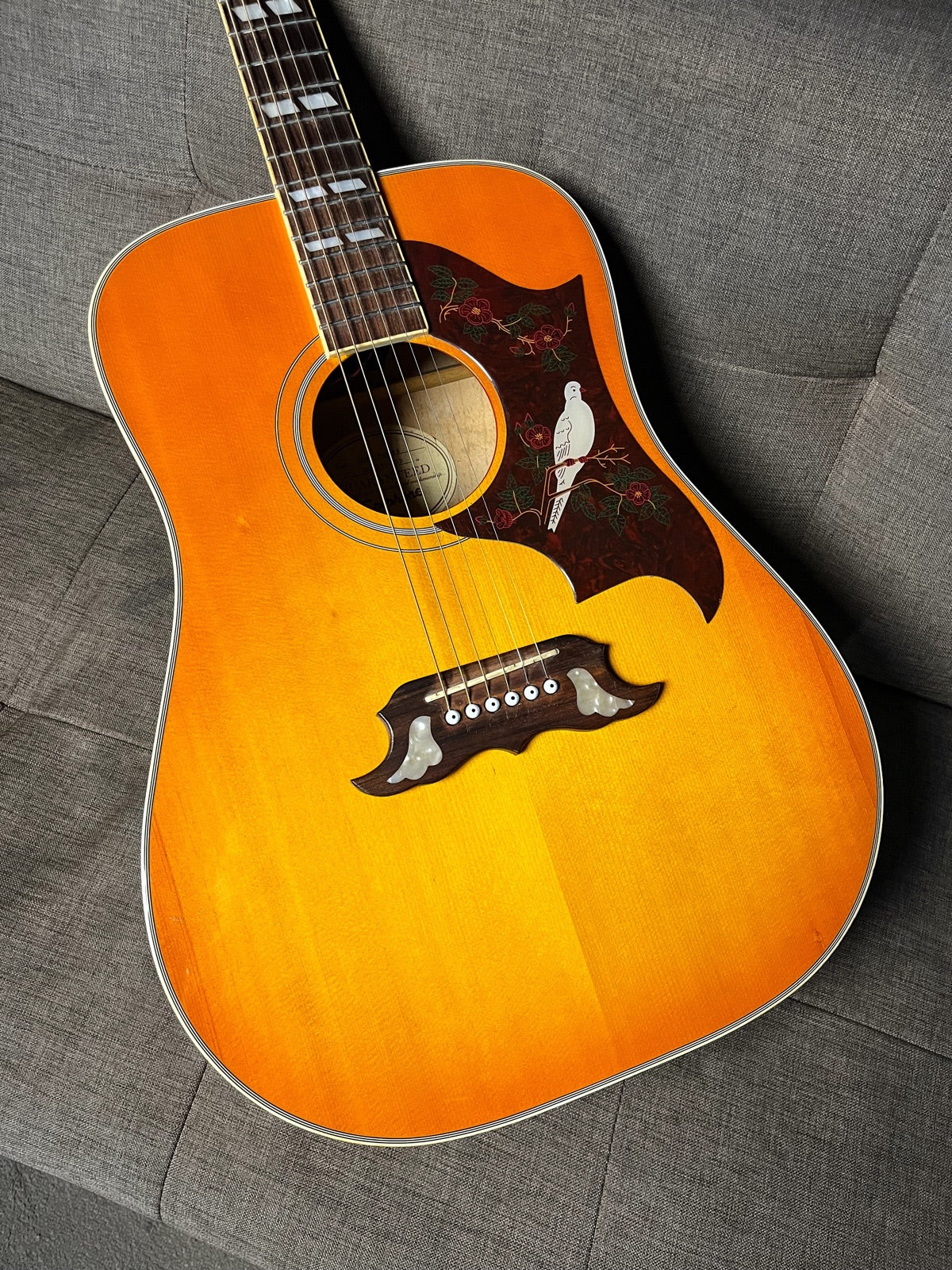 Epiphone dove pro