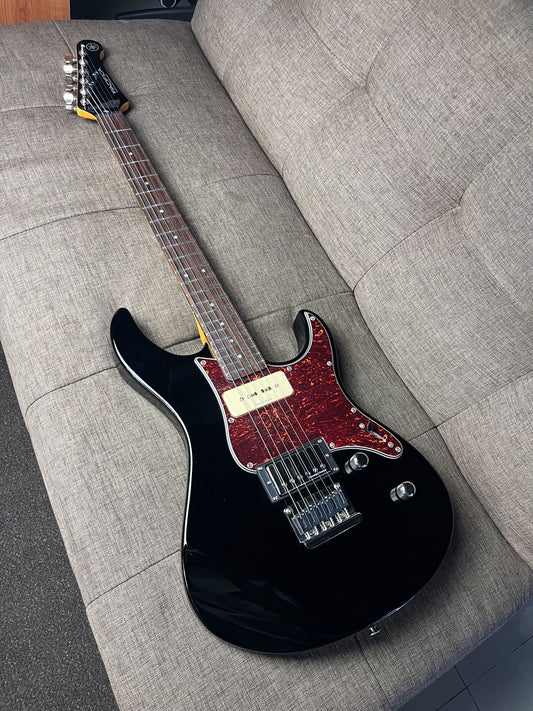 Yamaha Pasifica 611H