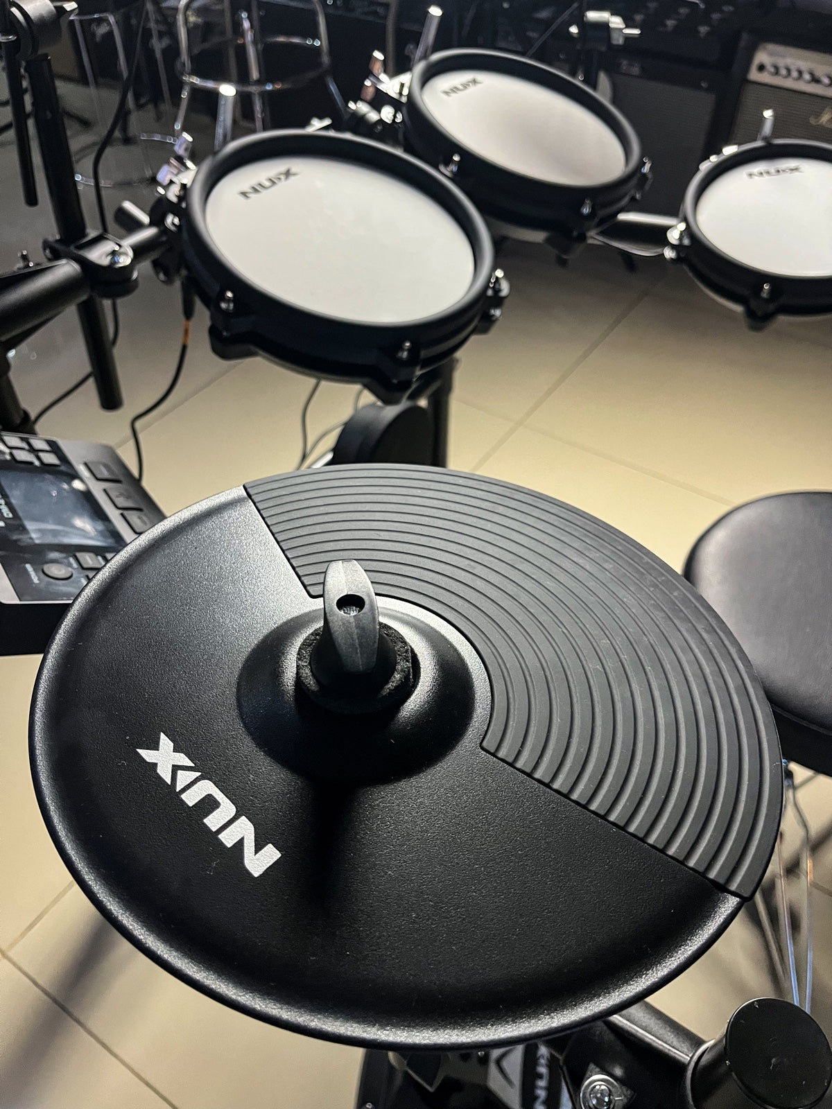 Nux DM210