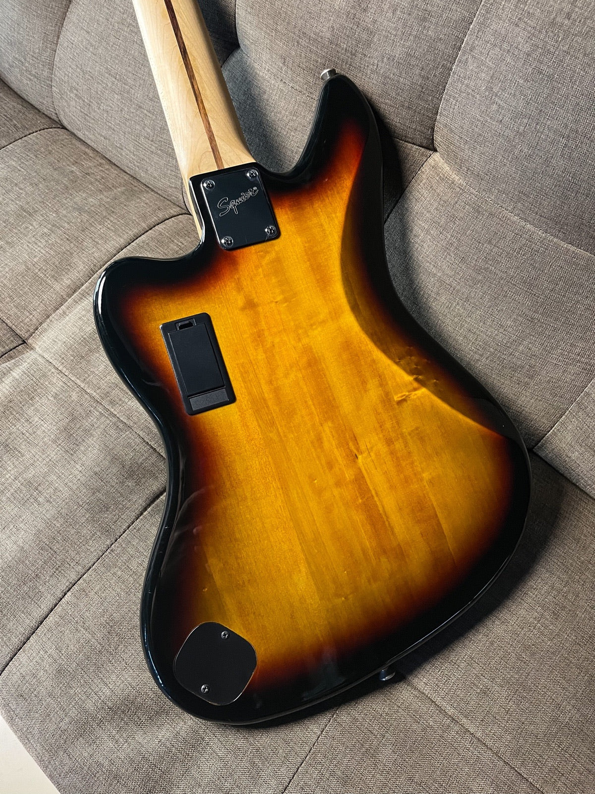 Squier Vintage Modified Jaguar Bass V 5 Strings