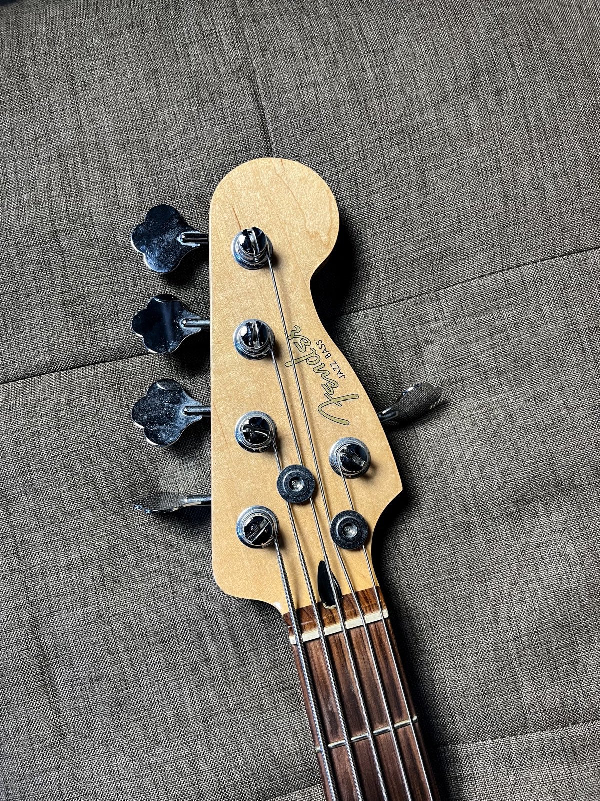 Fender Jazz Bass Standard 5 Strings 75th Anniversary Mexico