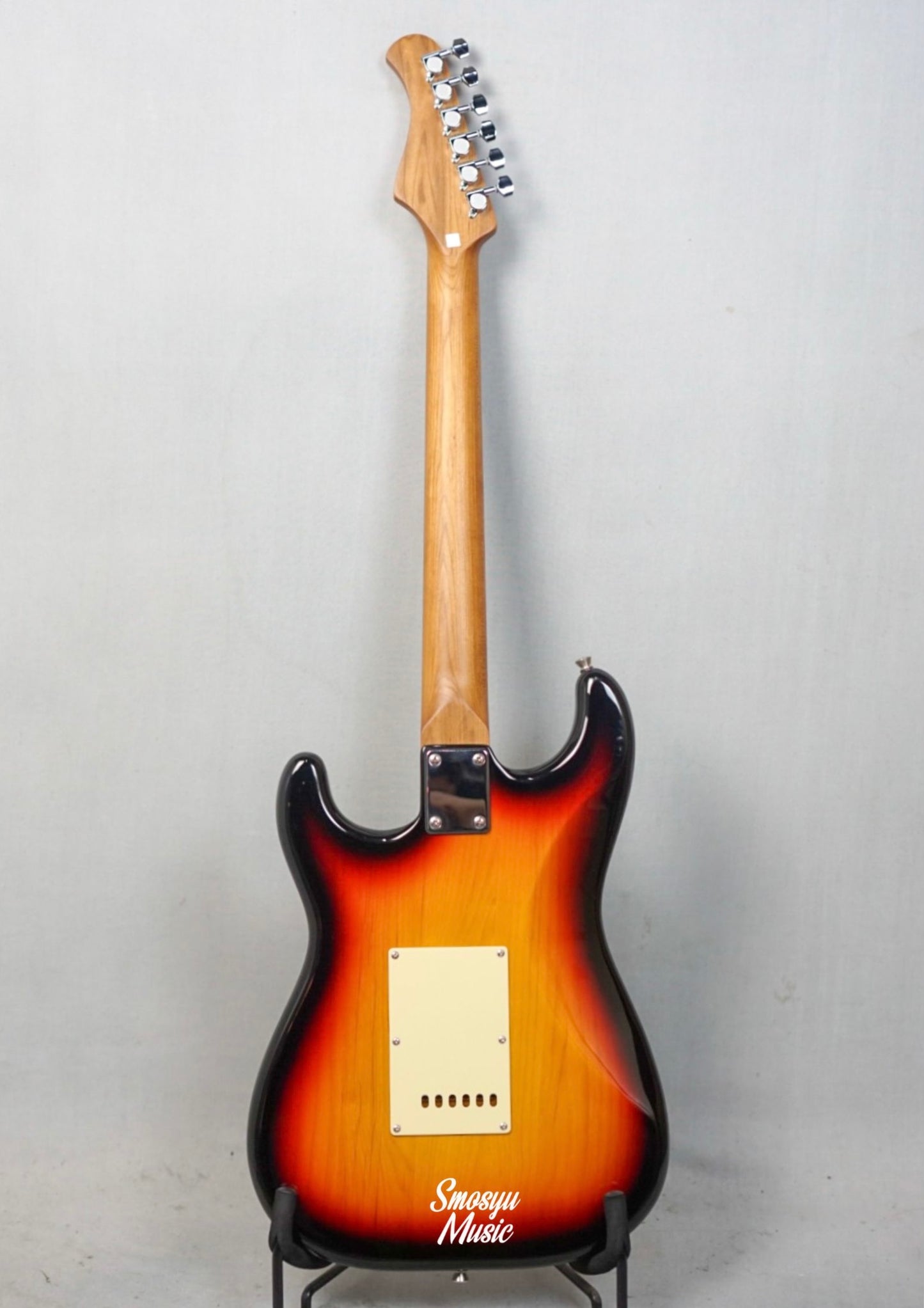 Bacchus Universe BST-2RSM/R Tri Tone Sunburst