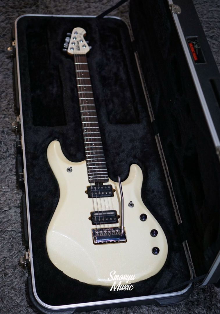 Musicman JP6 Piezo White Pearl