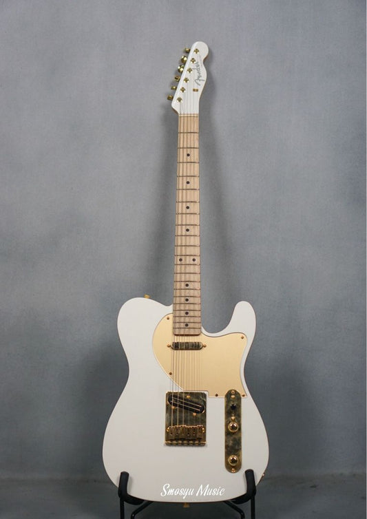 Fender Scandal Haruna Signature