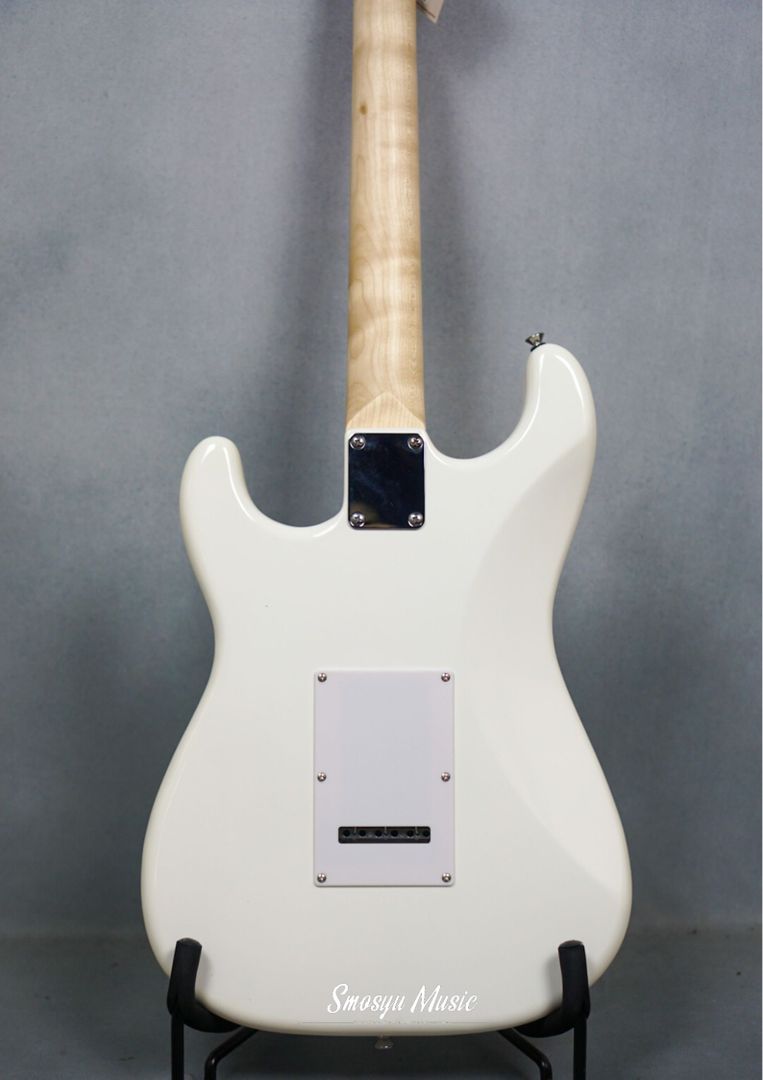 Aria Pro II STG-003/M WH White