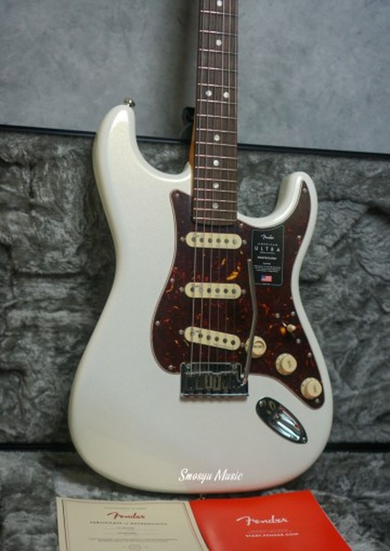 Fender American Ultra Stratocaster Electric Guitar RW FB Arctic Pearl