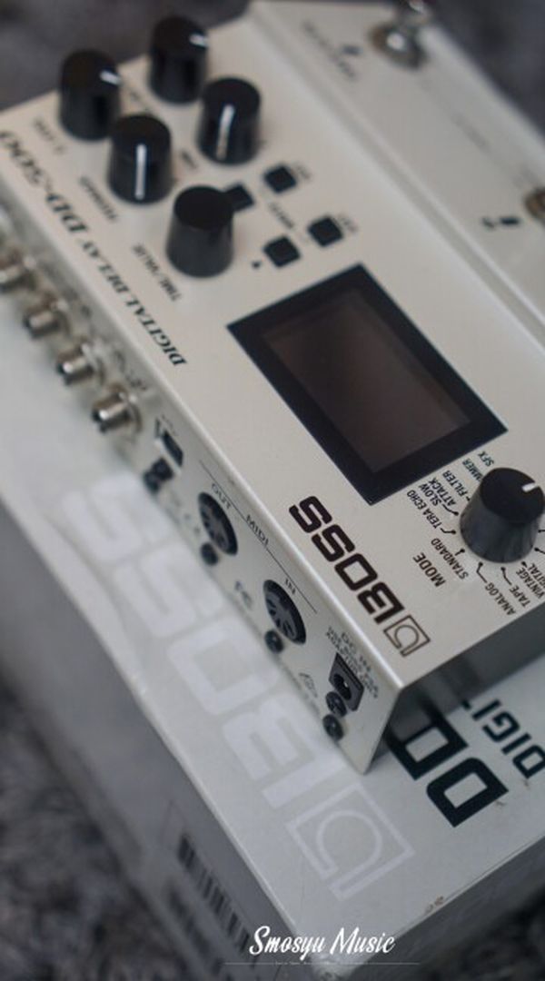 Efek BOSS Digital Delay DD-500