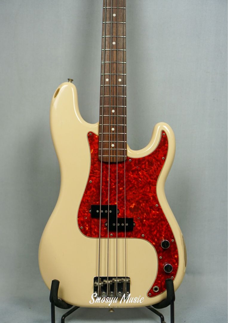 Fender Precision Bass Reissue 62 Japan