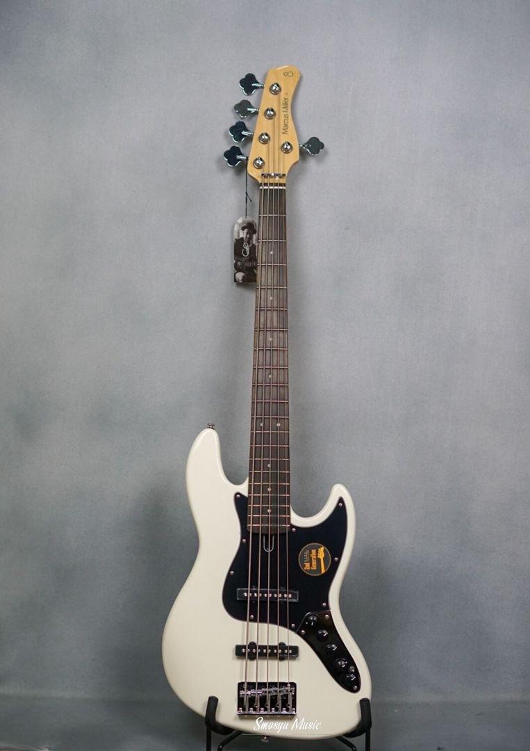 Sire Marcus Miller V3 5 String Antique White