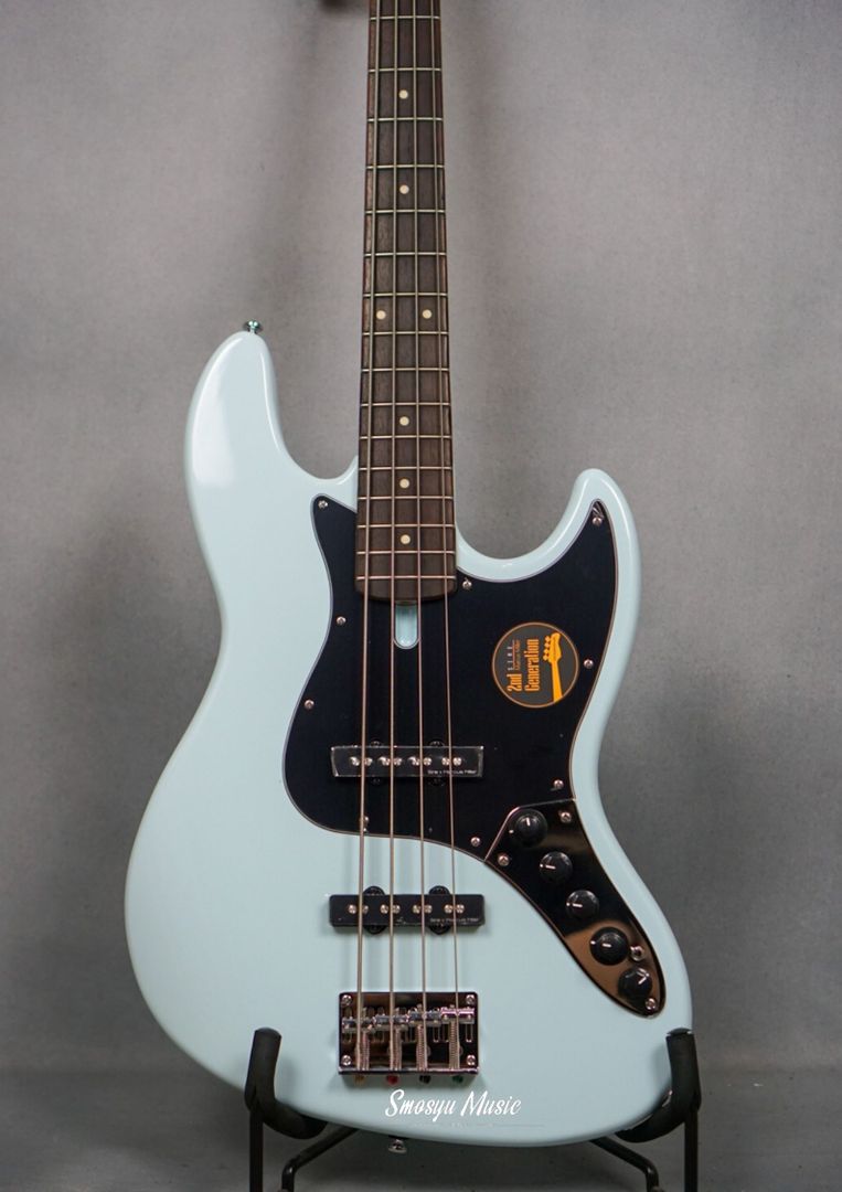 Sire Marcus Miller V3 4 String Sonic Blue