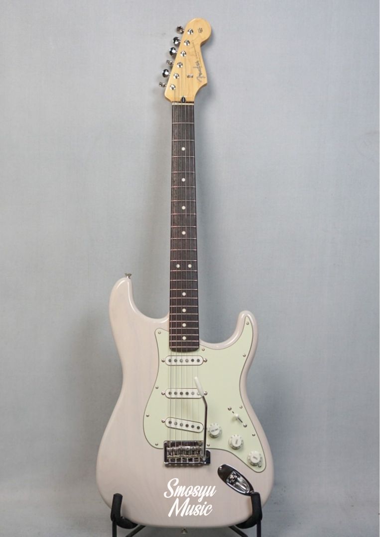 Fender Stratocaster 60’s Hybrid II Japan