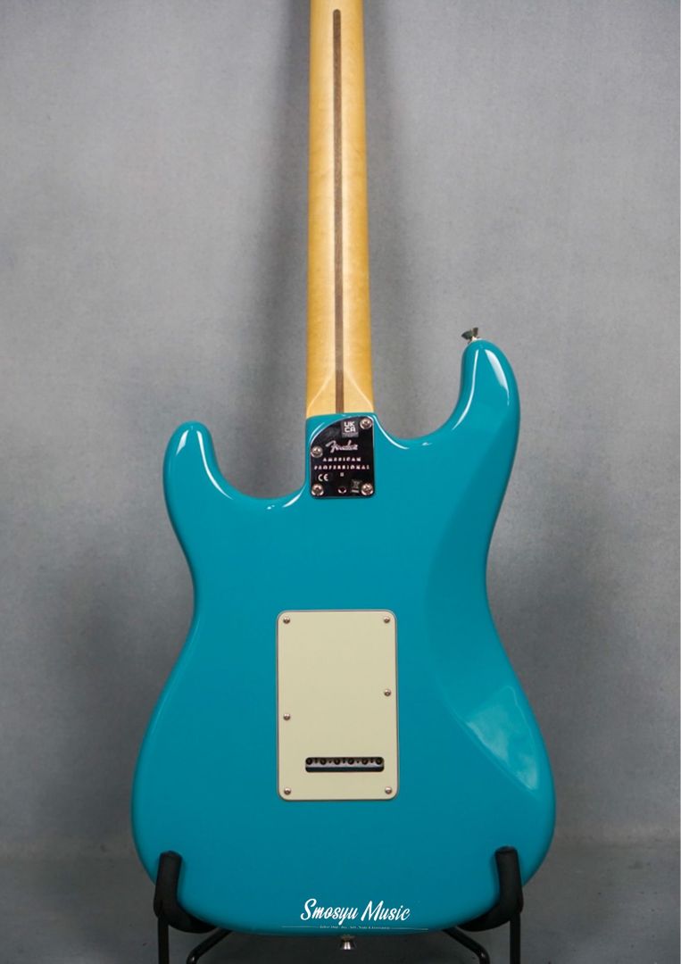 Fender Stratocaster American Professional II Miami Blue